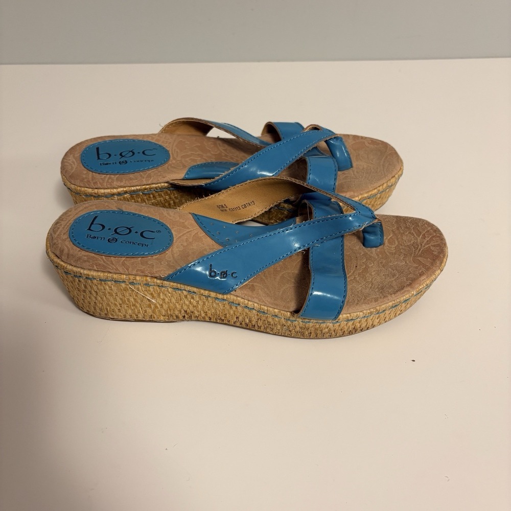 BOC‎ Born Concept Women's 6 Teal Patent Thong Wedge Platform Sandals